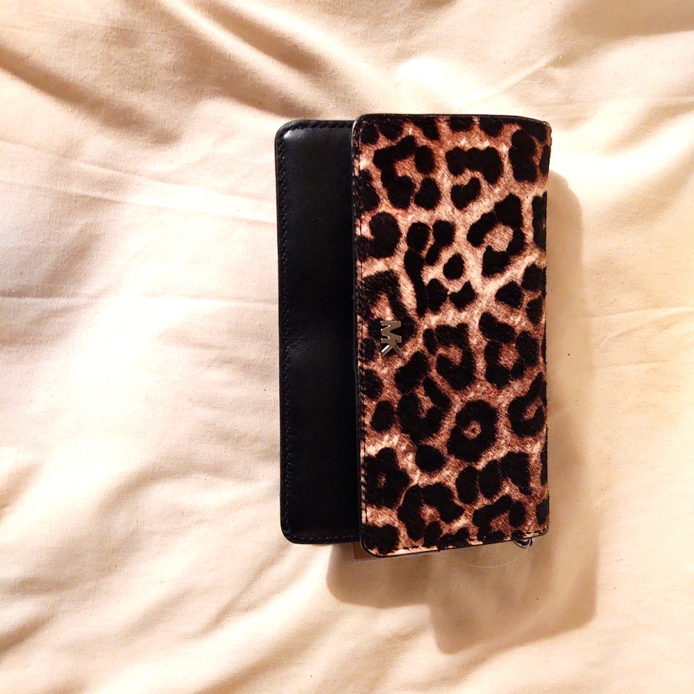 Michael Kors Phone Crossbody